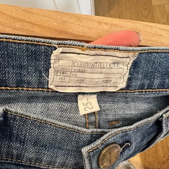 Current Elliott Jeans - Picture 2 of 3